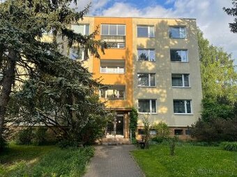 Pronájem bytu 1+1 ve Zlíně, Bartošova čtvrť, 39 m² - 1