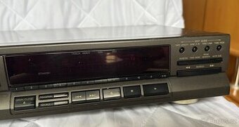 Technics model RS - TX747
