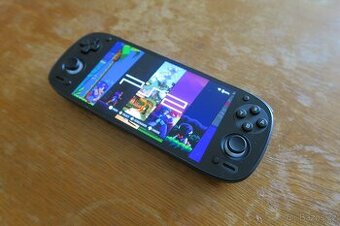 Herní konzole Retroid Pocket 5 + pouzdro