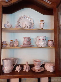 Prodám drobnosti z růžového porcelánu