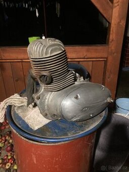 Motor Jawa 250 perak