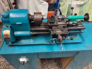 Soustruh Mn 80 A - 1