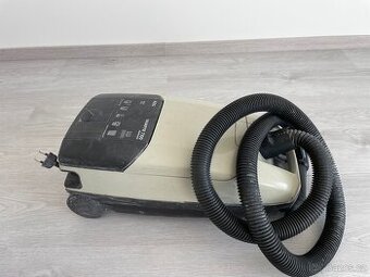 Vysavač AEG Vampyr 7100 1300 W