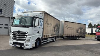 Nákladní tandemová souprava MB Actros 1842 + vlek