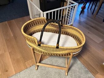 Mojžíšův koš s kolébkou