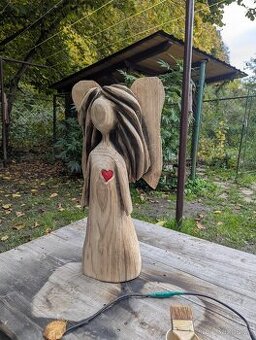 Dřevěná socha - Andělka