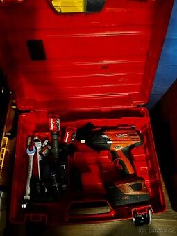 Hilti siw 22T-A s baterii a plno ořechy a očkoploché klíče