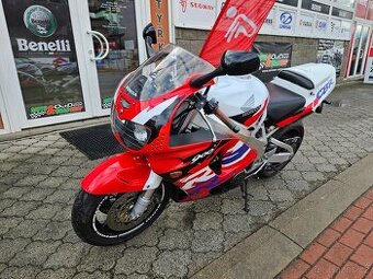 Honda CBR 900 RR, LEGENDÁRNÍ STROJ SKLADEM, nové pneu