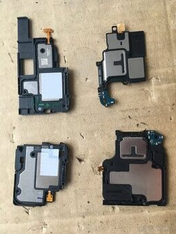 REPRODUKTORY Z TABLETU