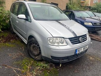 Díly touran 1.9 tdi bkc