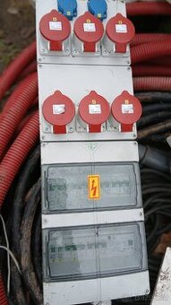 Rozvaděče zasuvky jistice