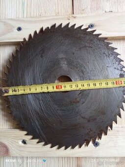 Malý pilový kotouč