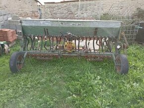 Secí stroj Privat Drill