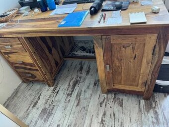 Pracovní stůl indický