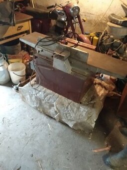 Srovnávačka MS 300