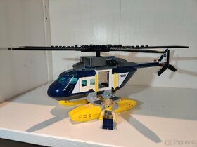 Lego Vrtulník pro hlubinný mořský výzkum, policejní vrtulník - 1