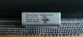 Audi Q5 originální dělící roleta