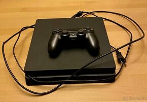 PS 4 500GB v perfektním stavu+1 ovladač+dobíjecí stanice - 1