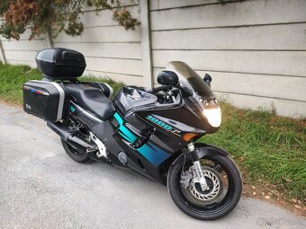 Honda CBR 1000F dual