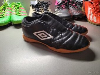 Sálovky umbro 36