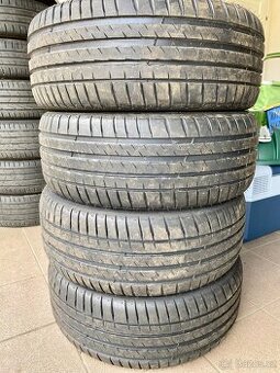 4 letní téměř nové pneu - Michelin Pilot Sport4 235/45 CR 18