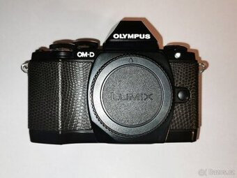 Olympus OM-D M10