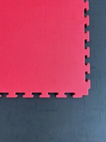 Tatami Champion puzzle červeno - černá 105cm x 105cm x 2cm