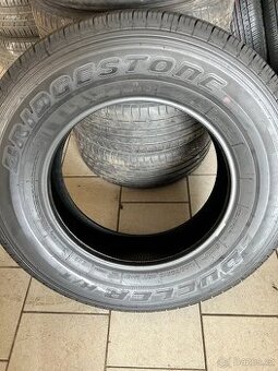 Bridgestone 255/70-18