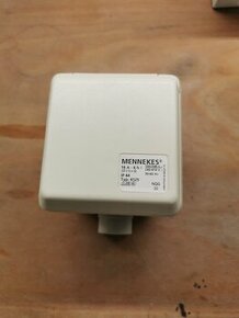 3 fazová zásuvka vestavná pod omítku 400 V 5pól