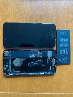 I phone 8 náhradní dily