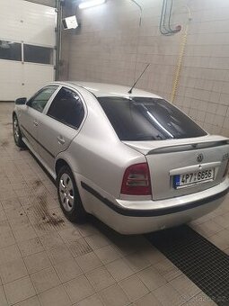 Octavia 1.9.81 kw 220 tis