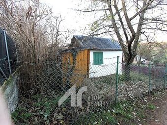 Znojmo – Leska – zahrada o výměře 307 m2 se zahradním domkem