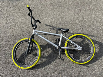 Kolo BMX