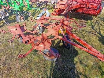 Obraceč sena tažený Kuhn 4 m