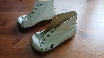 Kožené capáčky retro - 1