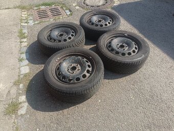 Zimní pneu 205/55/R16 + plechove ráfky