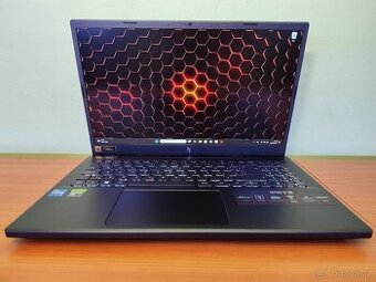 Nepoužitý Nitro V15,RTX 4060-Mux,i7-13gen-ZÁRUKA