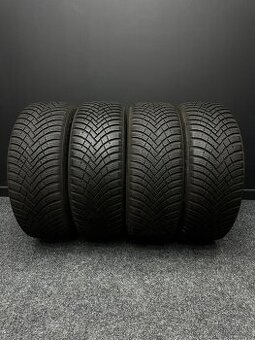 Sada pneu Hankook 215/55/17 98V
