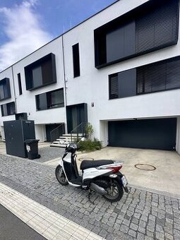 piaggio liberty one 125 - ZÁNOVNÍ
