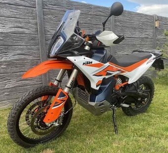 KTM 890 Adventure R - Doplňky v ceně 60 tis. Kč