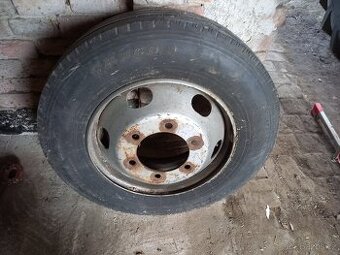 Kolo 215/75 R 17,5