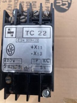 Časové relé TC22
