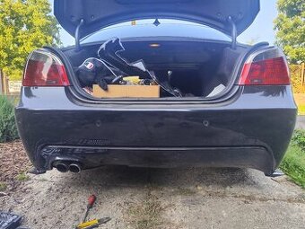 BMW e60 zadní difuzor
