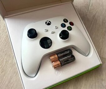 Xbox Wireless Controller Robot White