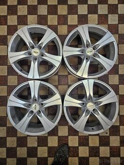 alu kola 17 5x114,3 7,5Jx17 et 45-57 střed 70=66,1