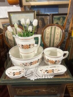 Koupelnová starožitná sada