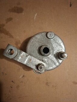 Babetta 210 zadní brzdový štít