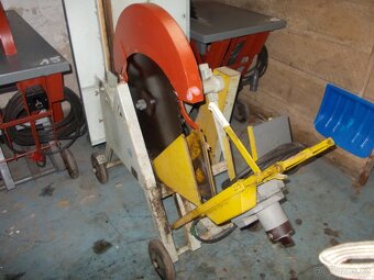 Cirkulárka s kolébkou, cirgulárka