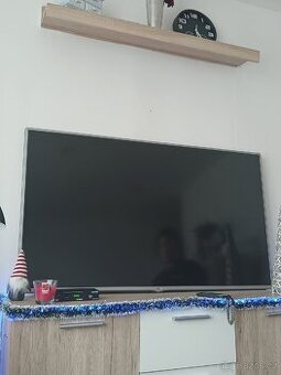 Tv LG 150cm na Díly