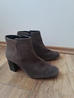 Dámské kotníkové boty